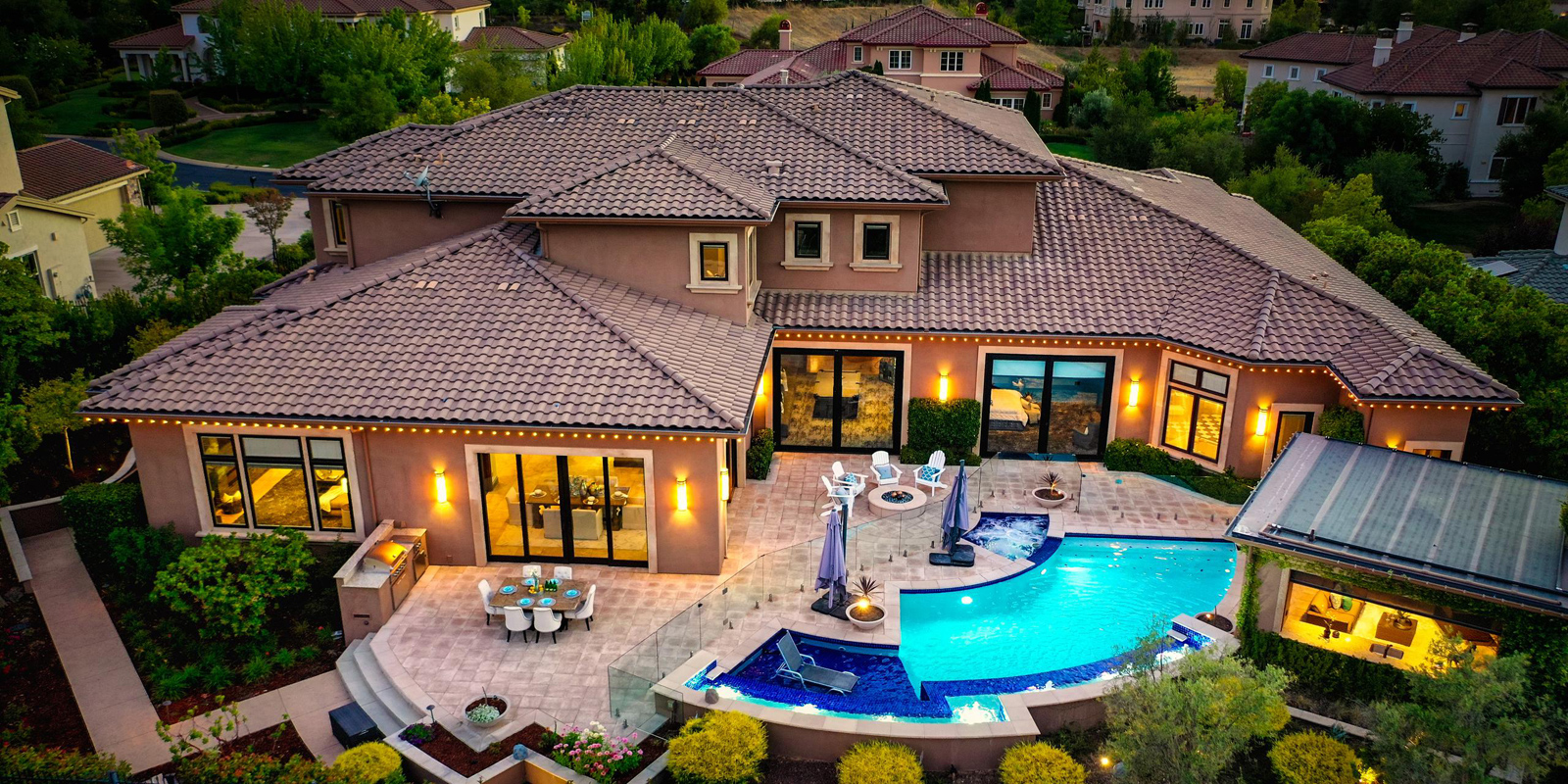 A luxury homes for sale with pool in Pleasanton, CA